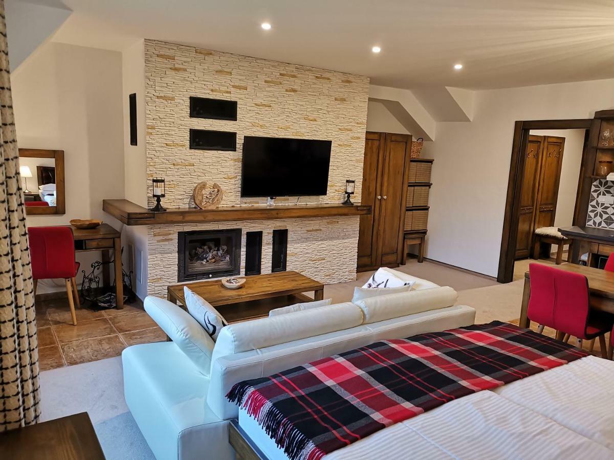 Family Apartment In טטרנסקה לומניקה מראה חיצוני תמונה